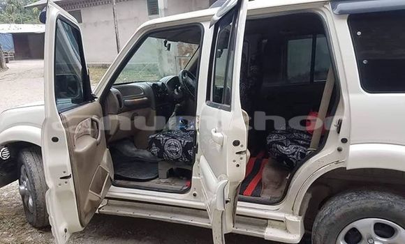 Buy Used Mahindra Scorpio White Car in Thimphu in Timphu Buy Used Mahindra Scorpio White Car in Thimphu in Timphu