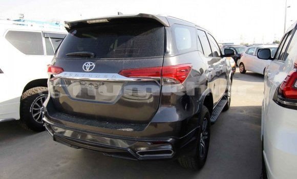 Buy Import Toyota Fortuner Other Car in Import - Dubai in Bumthang Buy Import Toyota Fortuner Other Car in Import - Dubai in Bumthang