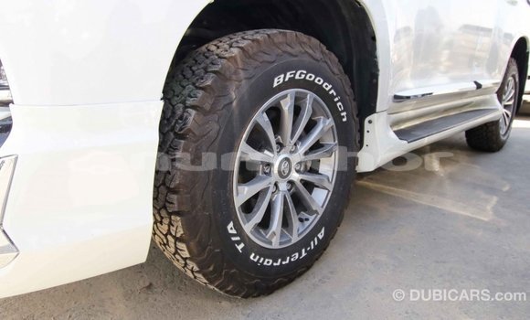 Buy Import Toyota Prado White Car in Import - Dubai in Bumthang Buy Import Toyota Prado White Car in Import - Dubai in Bumthang