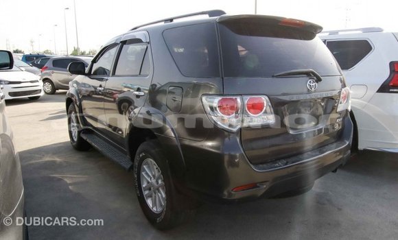 Buy Import Toyota Fortuner Other Car in Import - Dubai in Bumthang Buy Import Toyota Fortuner Other Car in Import - Dubai in Bumthang
