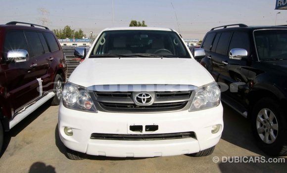 Buy Import Toyota Fortuner White Car in Import - Dubai in Bumthang Buy Import Toyota Fortuner White Car in Import - Dubai in Bumthang