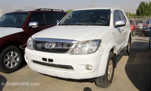 Buy Import Toyota Fortuner White Car in Import - Dubai in Bumthang Buy Import Toyota Fortuner White Car in Import - Dubai in Bumthang