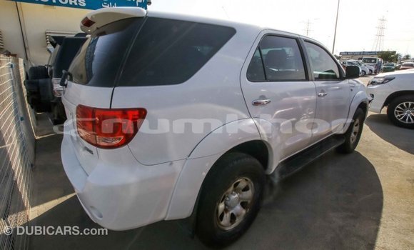 Buy Import Toyota Fortuner White Car in Import - Dubai in Bumthang Buy Import Toyota Fortuner White Car in Import - Dubai in Bumthang