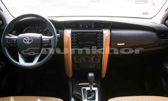 Buy Import Toyota Fortuner White Car in Import - Dubai in Bumthang Buy Import Toyota Fortuner White Car in Import - Dubai in Bumthang