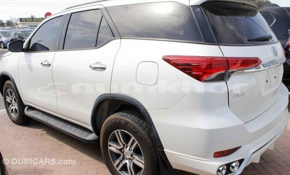 Buy Import Toyota Fortuner White Car in Import - Dubai in Bumthang Buy Import Toyota Fortuner White Car in Import - Dubai in Bumthang