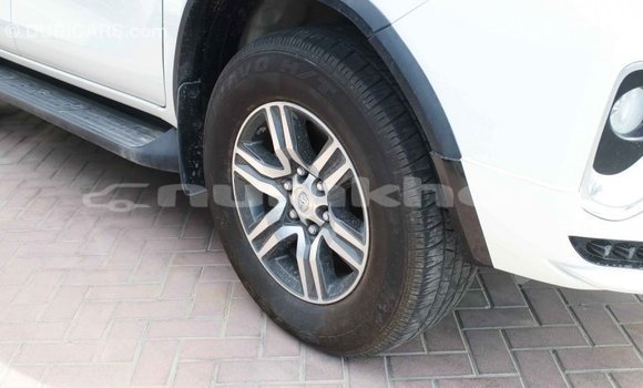 Buy Import Toyota Fortuner White Car in Import - Dubai in Bumthang Buy Import Toyota Fortuner White Car in Import - Dubai in Bumthang
