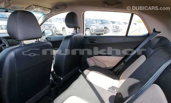 Buy Import Hyundai i10 White Car in Import - Dubai in Bumthang Buy Import Hyundai i10 White Car in Import - Dubai in Bumthang