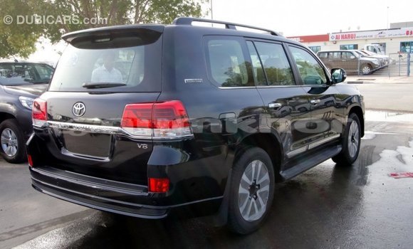 Buy Import Toyota Land Cruiser Black Car in Import - Dubai in Bumthang Buy Import Toyota Land Cruiser Black Car in Import - Dubai in Bumthang