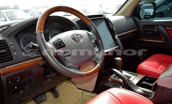 Buy Import Toyota Land Cruiser Black Car in Import - Dubai in Bumthang Buy Import Toyota Land Cruiser Black Car in Import - Dubai in Bumthang