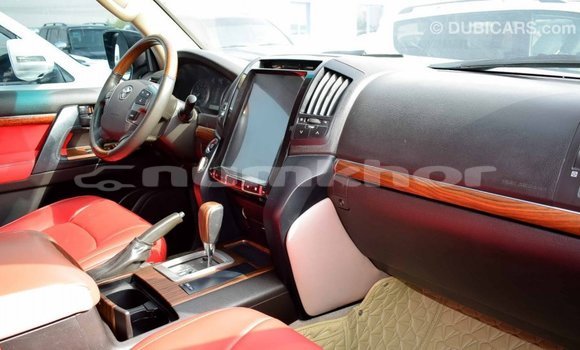 Buy Import Toyota Land Cruiser Black Car in Import - Dubai in Bumthang Buy Import Toyota Land Cruiser Black Car in Import - Dubai in Bumthang