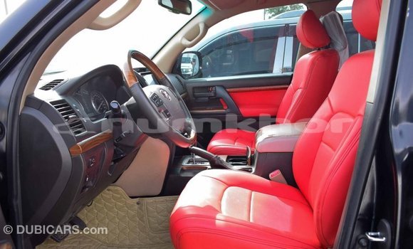 Buy Import Toyota Land Cruiser Black Car in Import - Dubai in Bumthang Buy Import Toyota Land Cruiser Black Car in Import - Dubai in Bumthang