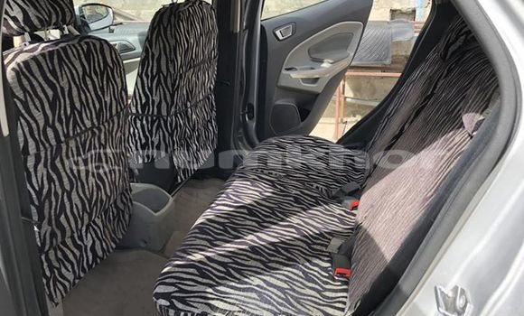 Buy Used Ford E–Series Van Red Car in Thimphu in Timphu Buy Used Ford E–Series Van Red Car in Thimphu in Timphu