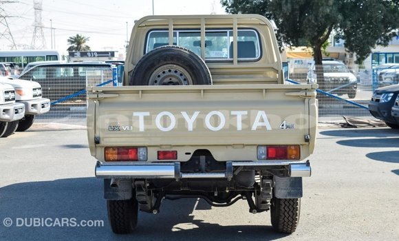 Buy Import Toyota Land Cruiser Beige Car in Import - Dubai in Bumthang Buy Import Toyota Land Cruiser Beige Car in Import - Dubai in Bumthang