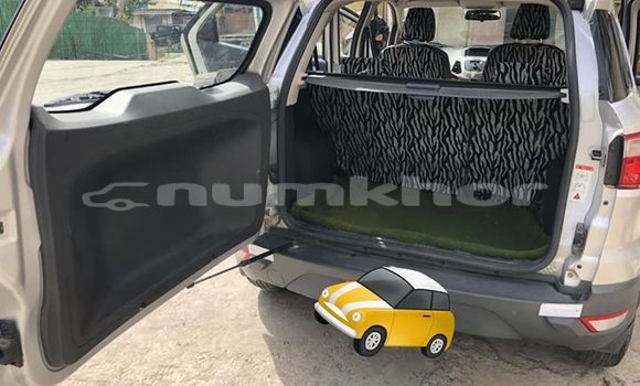 Buy Used Ford E–Series Van Red Car in Thimphu in Timphu Buy Used Ford E–Series Van Red Car in Thimphu in Timphu