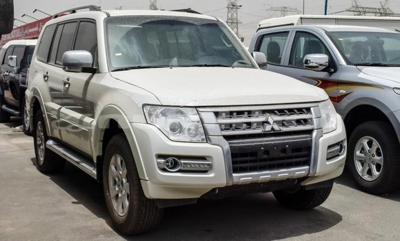 Buy Import Mitsubishi Pajero White Car in Import - Dubai in Bumthang Buy Import Mitsubishi Pajero White Car in Import - Dubai in Bumthang