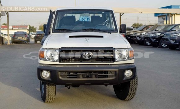 Buy Import Toyota Land Cruiser White Car in Import - Dubai in Bumthang Buy Import Toyota Land Cruiser White Car in Import - Dubai in Bumthang