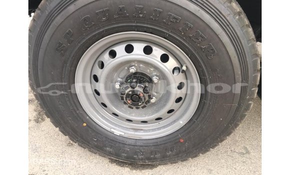 Buy Import Toyota Land Cruiser White Car in Import - Dubai in Bumthang Buy Import Toyota Land Cruiser White Car in Import - Dubai in Bumthang