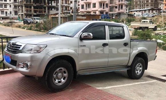 Buy Used Toyota Hilux Silver Car in Thimphu in Timphu Buy Used Toyota Hilux Silver Car in Thimphu in Timphu