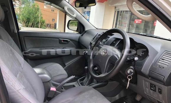 Buy Used Toyota Hilux Silver Car in Thimphu in Timphu Buy Used Toyota Hilux Silver Car in Thimphu in Timphu