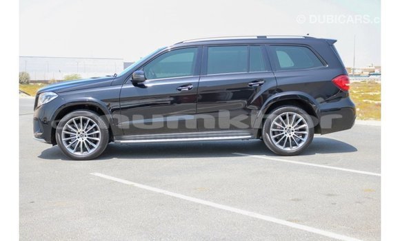 Buy Import Mercedes-Benz 190 Black Car in Import - Dubai in Bumthang Buy Import Mercedes-Benz 190 Black Car in Import - Dubai in Bumthang