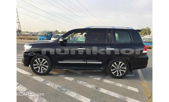 Buy Import Toyota Land Cruiser Black Car in Import - Dubai in Bumthang Buy Import Toyota Land Cruiser Black Car in Import - Dubai in Bumthang