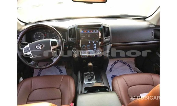 Buy Import Toyota Land Cruiser Black Car in Import - Dubai in Bumthang Buy Import Toyota Land Cruiser Black Car in Import - Dubai in Bumthang