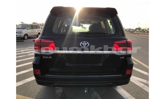Buy Import Toyota Land Cruiser Black Car in Import - Dubai in Bumthang Buy Import Toyota Land Cruiser Black Car in Import - Dubai in Bumthang