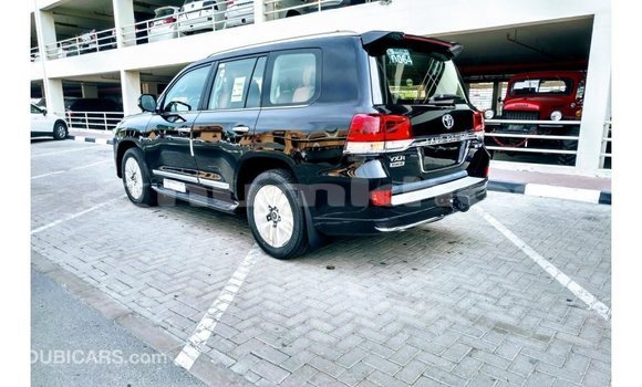 Buy Import Toyota Land Cruiser Black Car in Import - Dubai in Bumthang Buy Import Toyota Land Cruiser Black Car in Import - Dubai in Bumthang