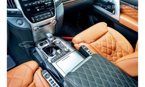 Buy Import Toyota Land Cruiser Black Car in Import - Dubai in Bumthang Buy Import Toyota Land Cruiser Black Car in Import - Dubai in Bumthang