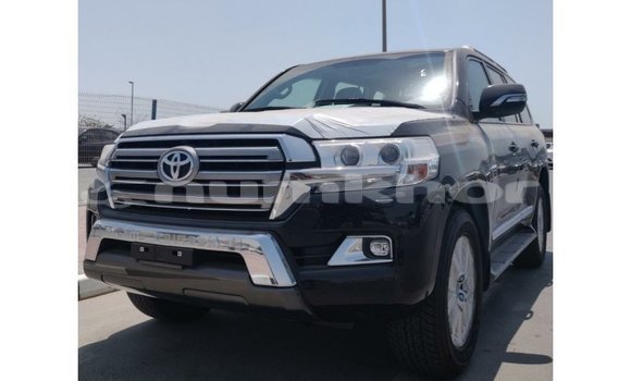 Buy Import Toyota Land Cruiser Black Car in Import - Dubai in Bumthang Buy Import Toyota Land Cruiser Black Car in Import - Dubai in Bumthang