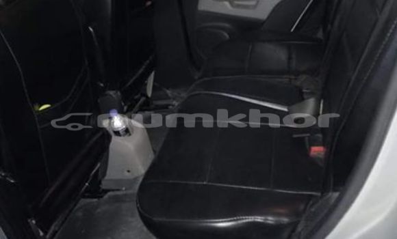 Buy Used Kia Sportage Beige Car in Thimphu in Timphu Buy Used Kia Sportage Beige Car in Thimphu in Timphu