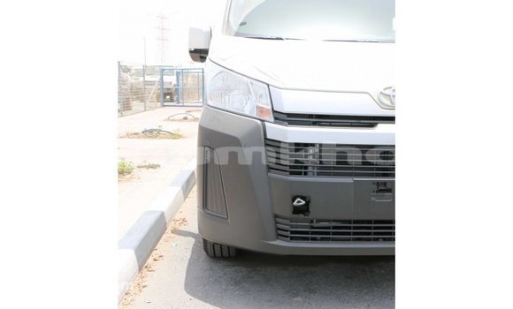 Buy Import Toyota Hiace White Car in Import - Dubai in Bumthang Buy Import Toyota Hiace White Car in Import - Dubai in Bumthang