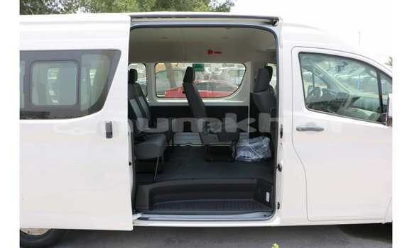 Buy Import Toyota Hiace White Car in Import - Dubai in Bumthang Buy Import Toyota Hiace White Car in Import - Dubai in Bumthang