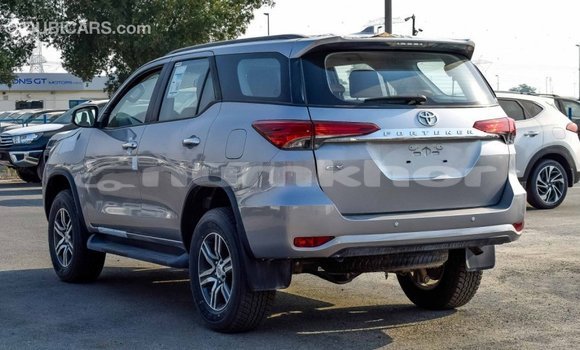 Buy Import Toyota Fortuner Other Car in Import - Dubai in Bumthang Buy Import Toyota Fortuner Other Car in Import - Dubai in Bumthang