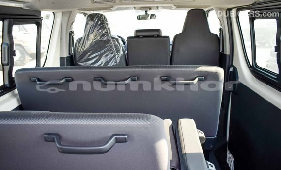 Buy Import Toyota Hiace White Car in Import - Dubai in Bumthang Buy Import Toyota Hiace White Car in Import - Dubai in Bumthang