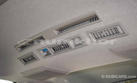Buy Import Toyota Hiace White Car in Import - Dubai in Bumthang Buy Import Toyota Hiace White Car in Import - Dubai in Bumthang