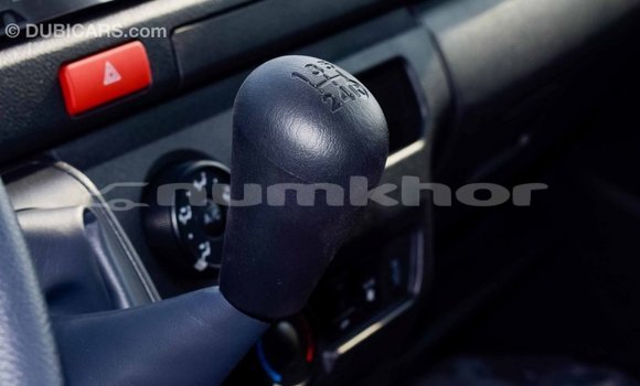 Buy Import Toyota Hiace White Car in Import - Dubai in Bumthang Buy Import Toyota Hiace White Car in Import - Dubai in Bumthang