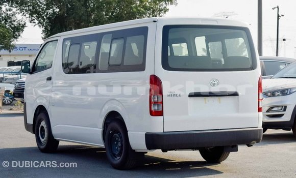 Buy Import Toyota Hiace White Car in Import - Dubai in Bumthang Buy Import Toyota Hiace White Car in Import - Dubai in Bumthang