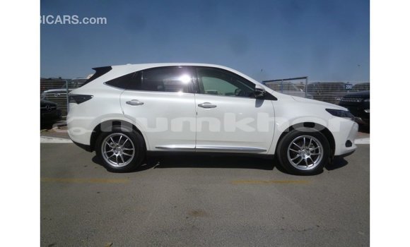 Buy Import Toyota Harrier White Car in Import - Dubai in Bumthang Buy Import Toyota Harrier White Car in Import - Dubai in Bumthang