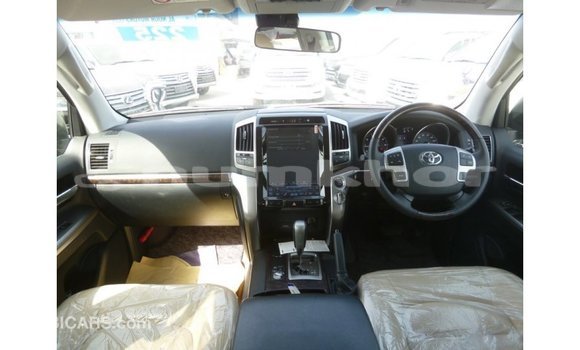 Buy Import Toyota Land Cruiser Black Car in Import - Dubai in Bumthang Buy Import Toyota Land Cruiser Black Car in Import - Dubai in Bumthang