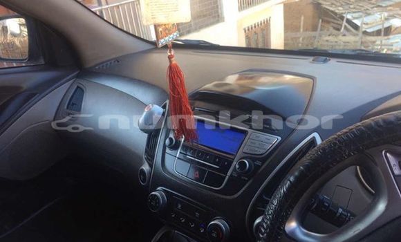 Buy Used Hyundai Tucson Black Car in Thimphu in Timphu Buy Used Hyundai Tucson Black Car in Thimphu in Timphu