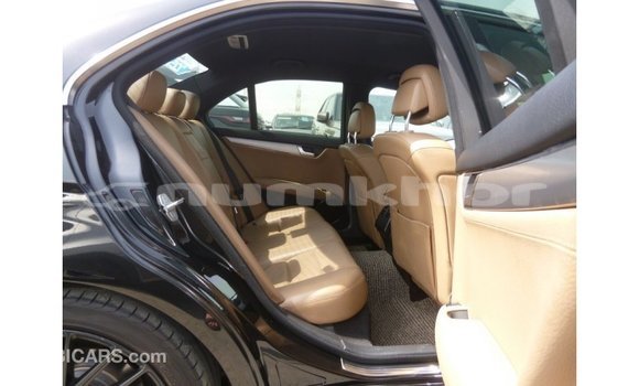Buy Import Mercedes-Benz 190 Black Car in Import - Dubai in Bumthang Buy Import Mercedes-Benz 190 Black Car in Import - Dubai in Bumthang
