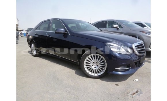 Buy Import Mercedes-Benz 200 Blue Car in Import - Dubai in Bumthang