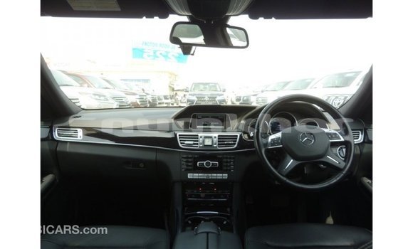 Buy Import Mercedes-Benz 200 Blue Car in Import - Dubai in Bumthang Buy Import Mercedes-Benz 200 Blue Car in Import - Dubai in Bumthang