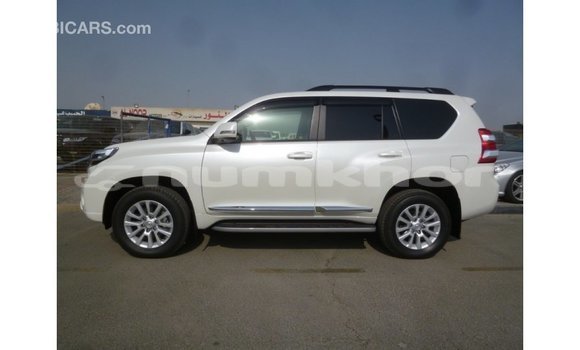 Buy Import Toyota Prado White Car in Import - Dubai in Bumthang Buy Import Toyota Prado White Car in Import - Dubai in Bumthang