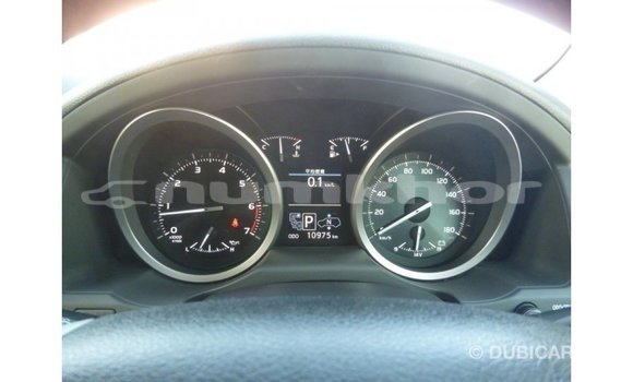 Buy Import Toyota Land Cruiser White Car in Import - Dubai in Bumthang Buy Import Toyota Land Cruiser White Car in Import - Dubai in Bumthang