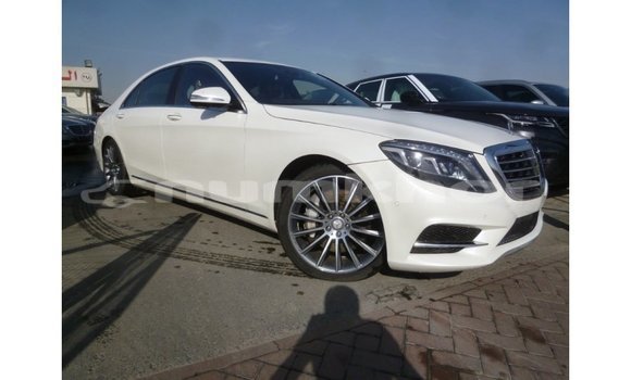 Buy Import Mercedes-Benz 190 White Car in Import - Dubai in Bumthang