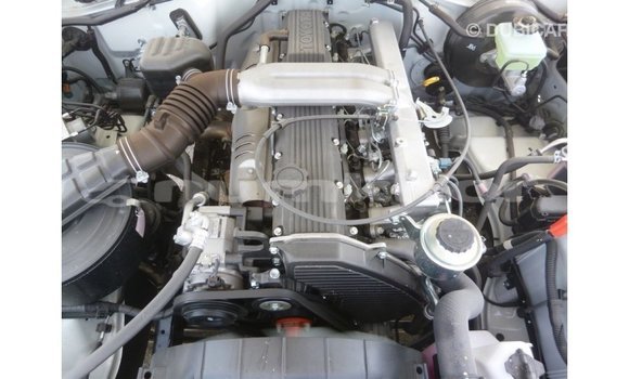 Buy Import Toyota Land Cruiser White Car in Import - Dubai in Bumthang Buy Import Toyota Land Cruiser White Car in Import - Dubai in Bumthang