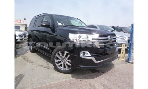 Buy Import Toyota Land Cruiser Black Car in Import - Dubai in Bumthang Buy Import Toyota Land Cruiser Black Car in Import - Dubai in Bumthang