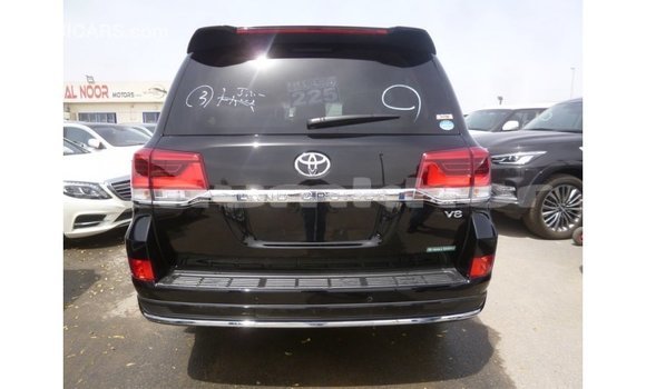 Buy Import Toyota Land Cruiser Black Car in Import - Dubai in Bumthang Buy Import Toyota Land Cruiser Black Car in Import - Dubai in Bumthang